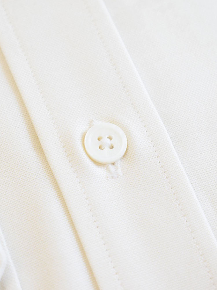 Mother-of-Pearl buttons in shirt