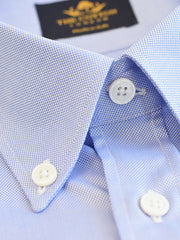 Casual buttons down collar