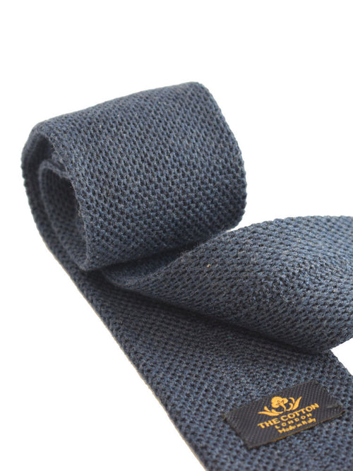 Plain knitted cotton tie